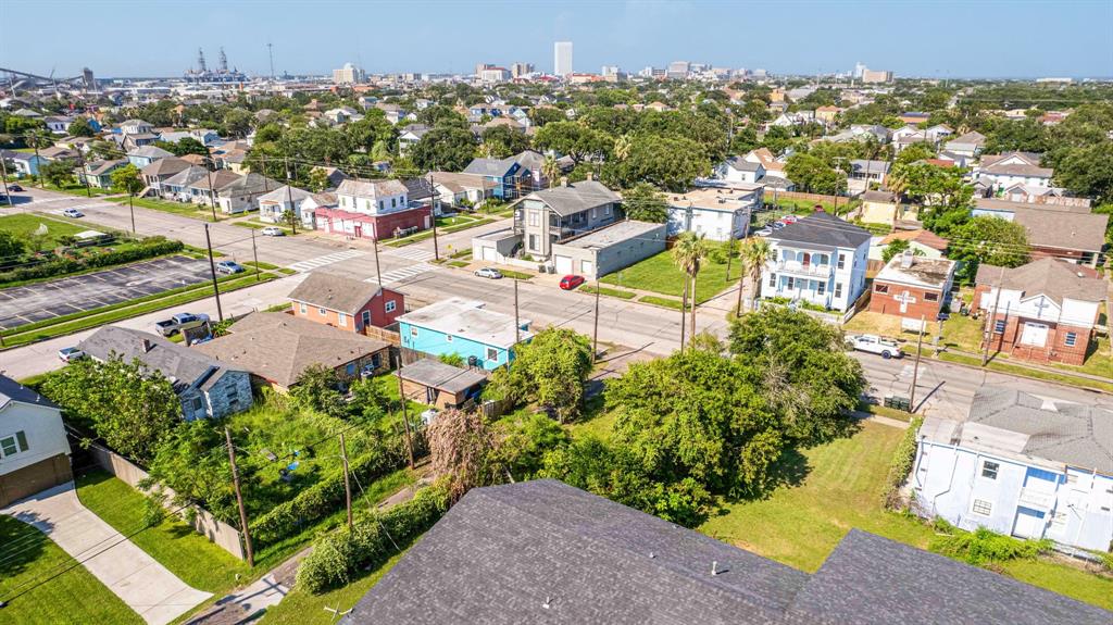 1513 35th Street, Galveston, Texas image 7