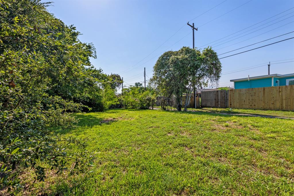 1513 35th Street, Galveston, Texas image 21