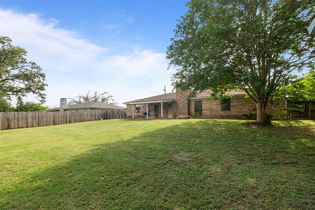 608 Craig Drive, Palestine, Texas image 20