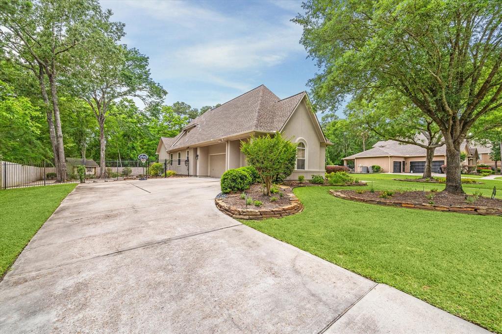 1527 Sheltering Oaks Lane, Kingwood, Texas image 34