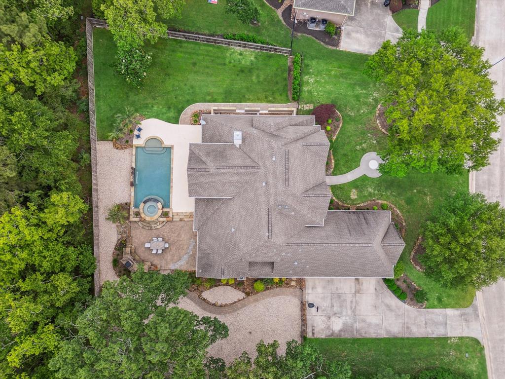 1527 Sheltering Oaks Lane, Kingwood, Texas image 36