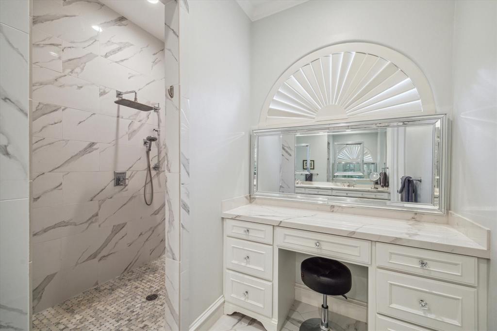 1527 Sheltering Oaks Lane, Kingwood, Texas image 20