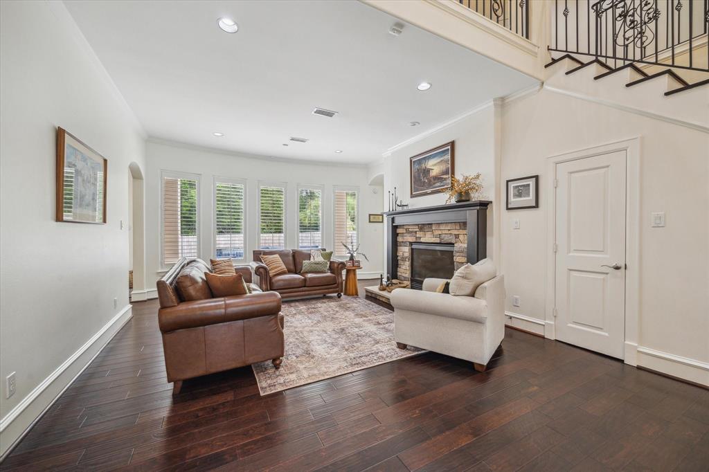 1527 Sheltering Oaks Lane, Kingwood, Texas image 12