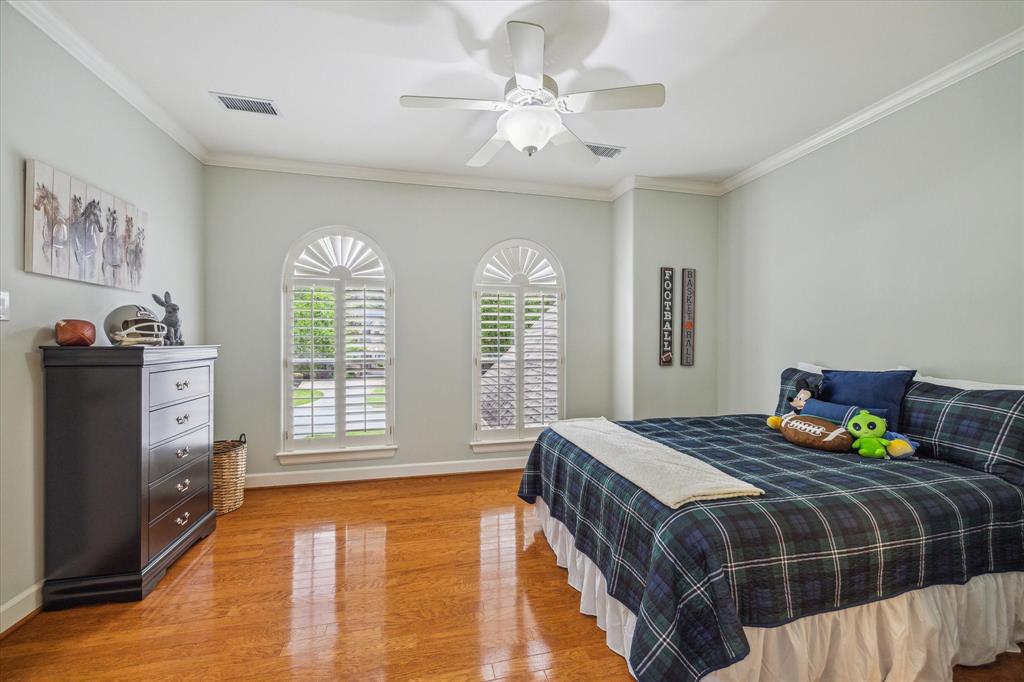 1527 Sheltering Oaks Lane, Kingwood, Texas image 27