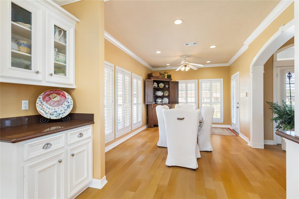 9023 N Point Drive, Beach City, Texas image 17