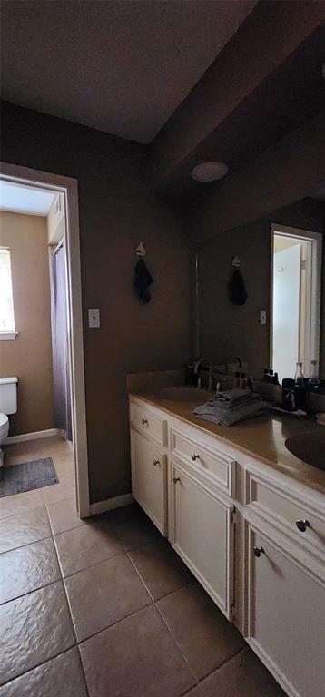 532 S Rivershire Drive, Conroe, Texas image 28