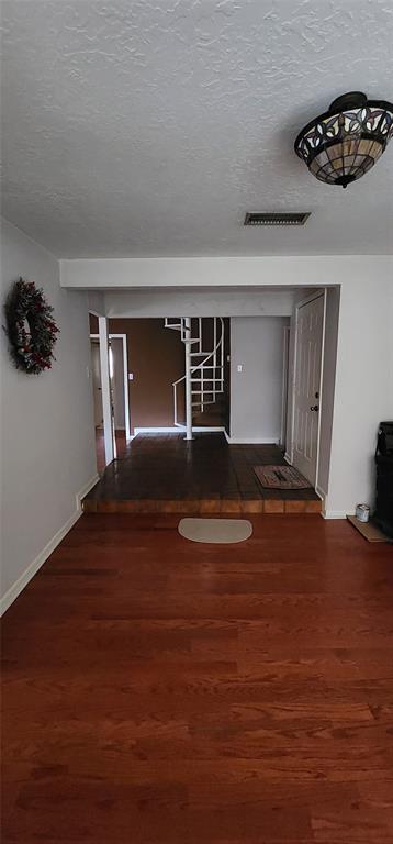532 S Rivershire Drive, Conroe, Texas image 18