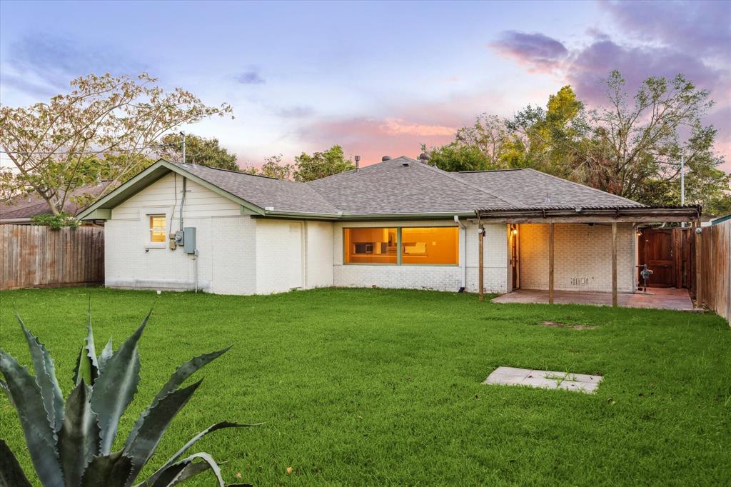 2110 Lamonte Lane, Houston, Texas image 19