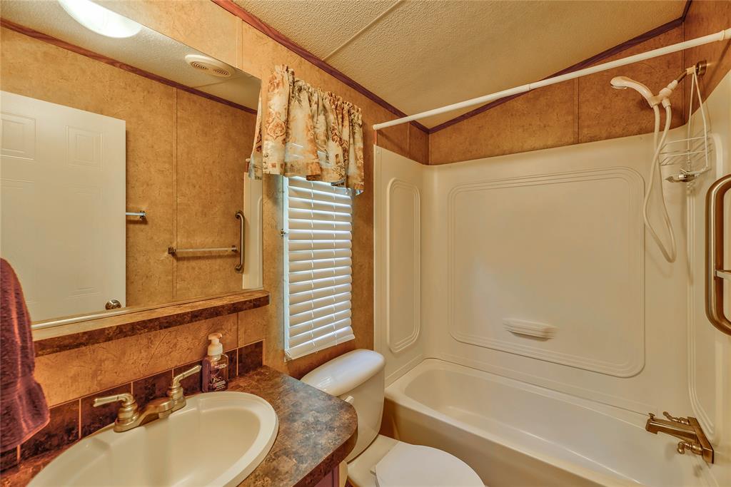 182 Dickens Oaks, Livingston, Texas image 19