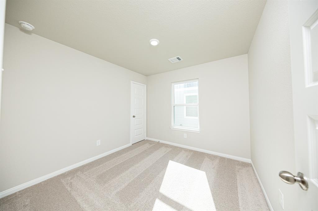 8114 Vanilla Orchid Drive, Houston, Texas image 11