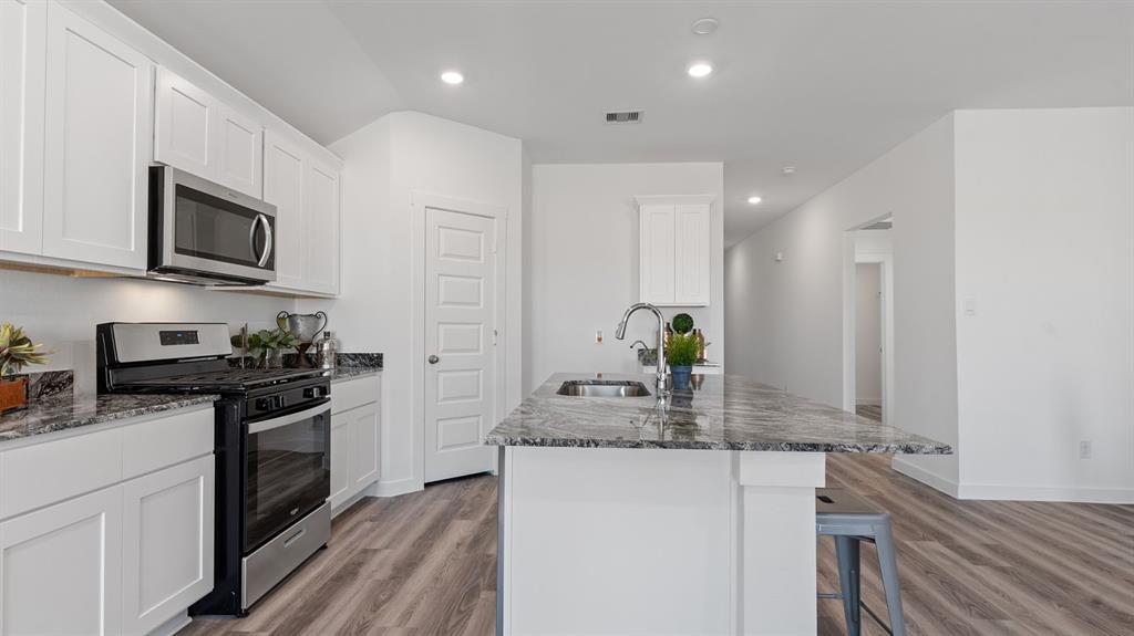 2411 Rose Gold Drive, Iowa Colony, Texas image 19