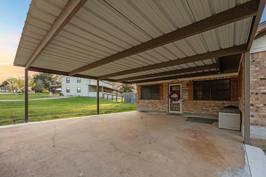 1250 Sherwood Road, Brenham, Texas image 5