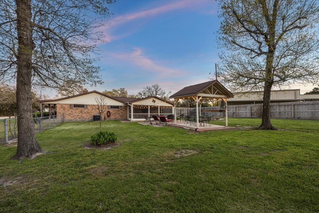 1250 Sherwood Road, Brenham, Texas image 28