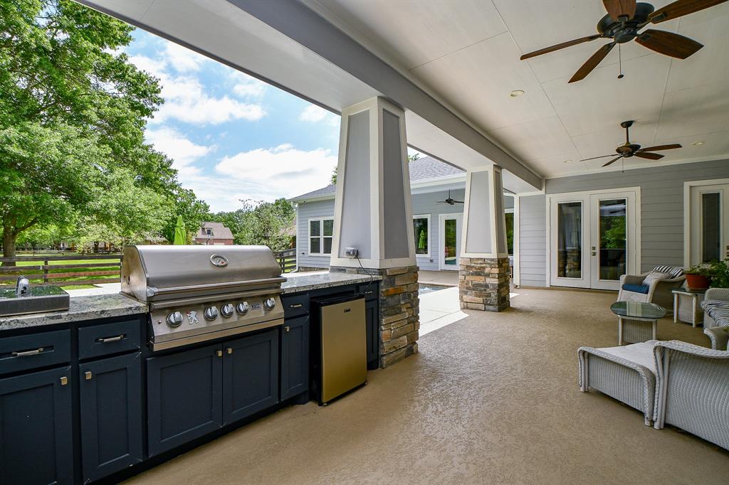 5808 Village Green Drive, Katy, Texas image 14