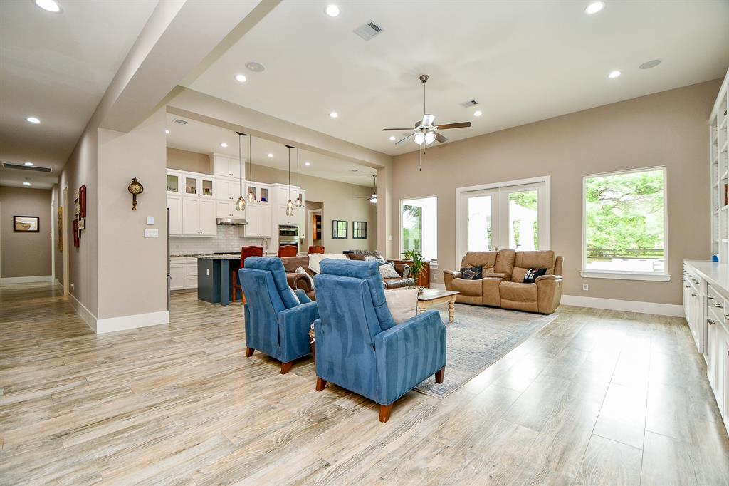 5808 Village Green Drive, Katy, Texas image 21