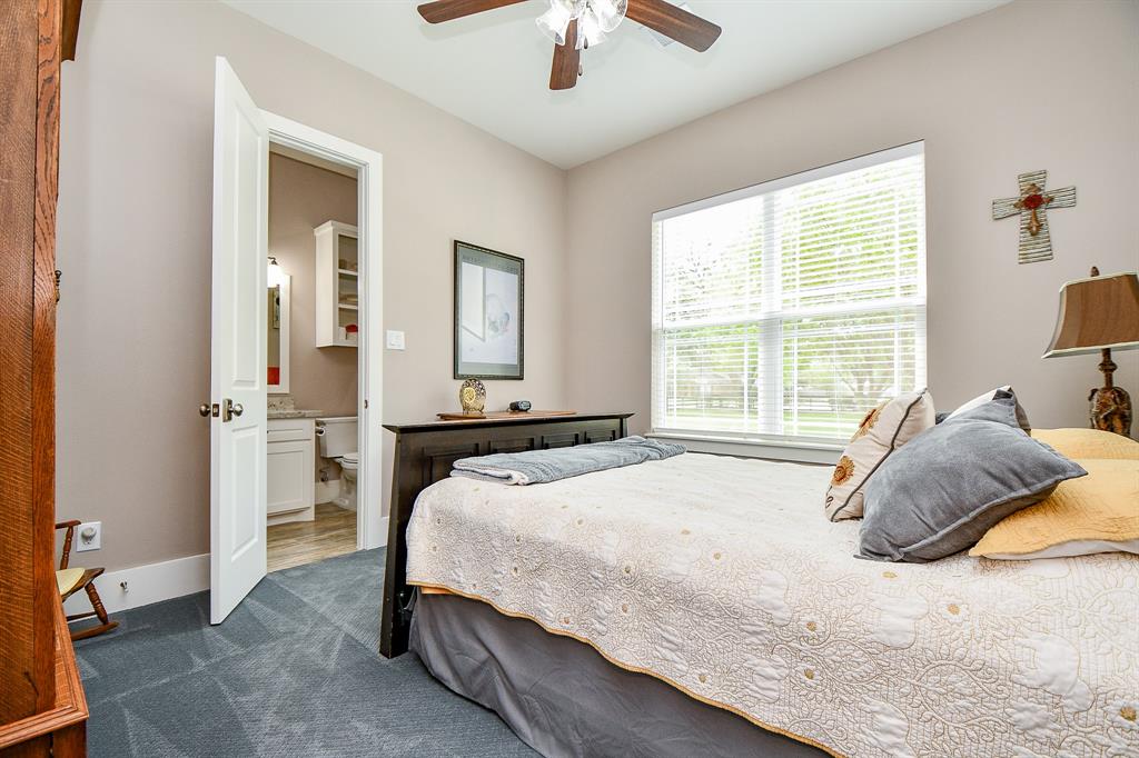5808 Village Green Drive, Katy, Texas image 37