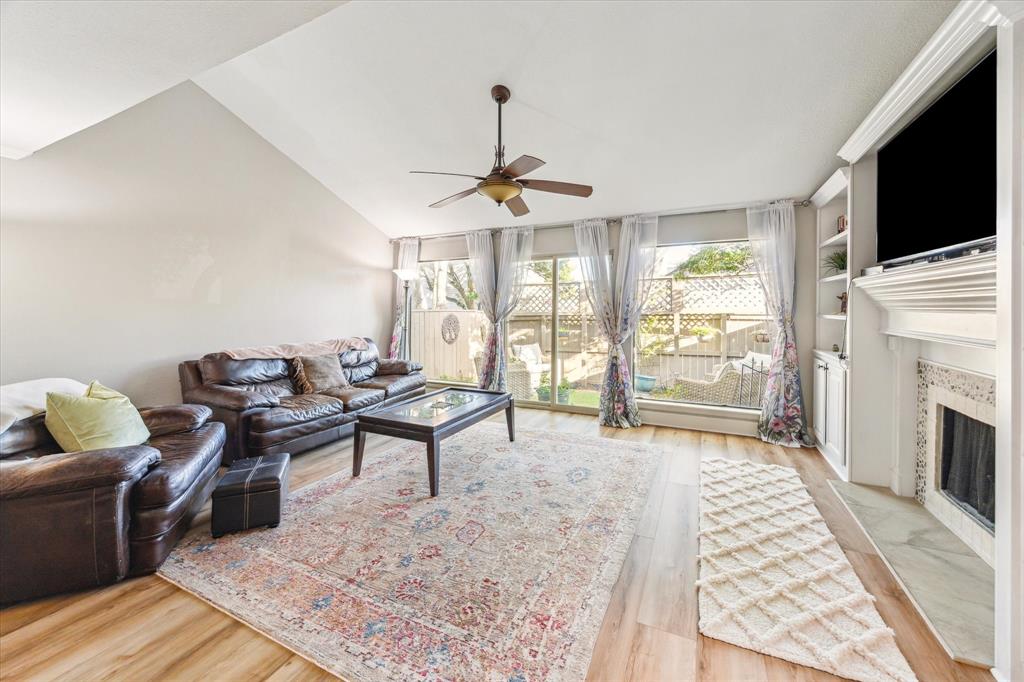 1433 Chardonnay Drive, Houston, Texas image 2
