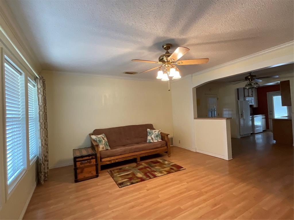 601 N Ridge Street, Hallettsville, Texas image 13