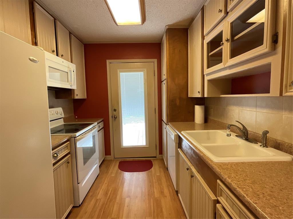601 N Ridge Street, Hallettsville, Texas image 16