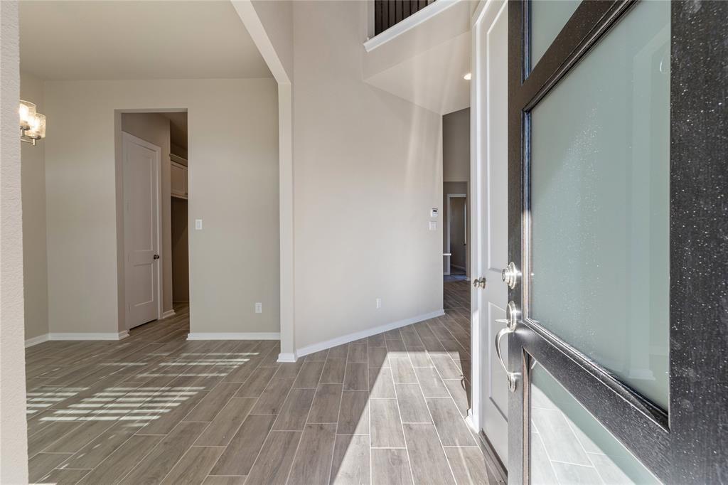 4207 Maple Glen Drive