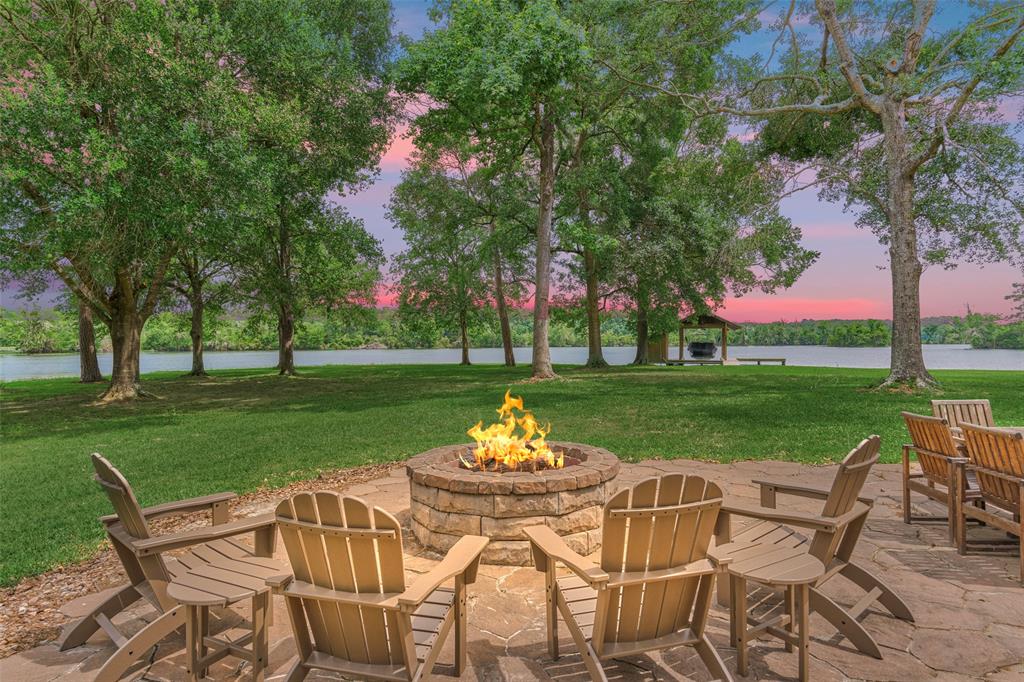15050 Lake Paula Drive, Willis, Texas image 48