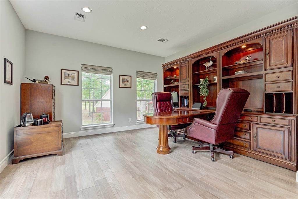 15050 Lake Paula Drive, Willis, Texas image 42