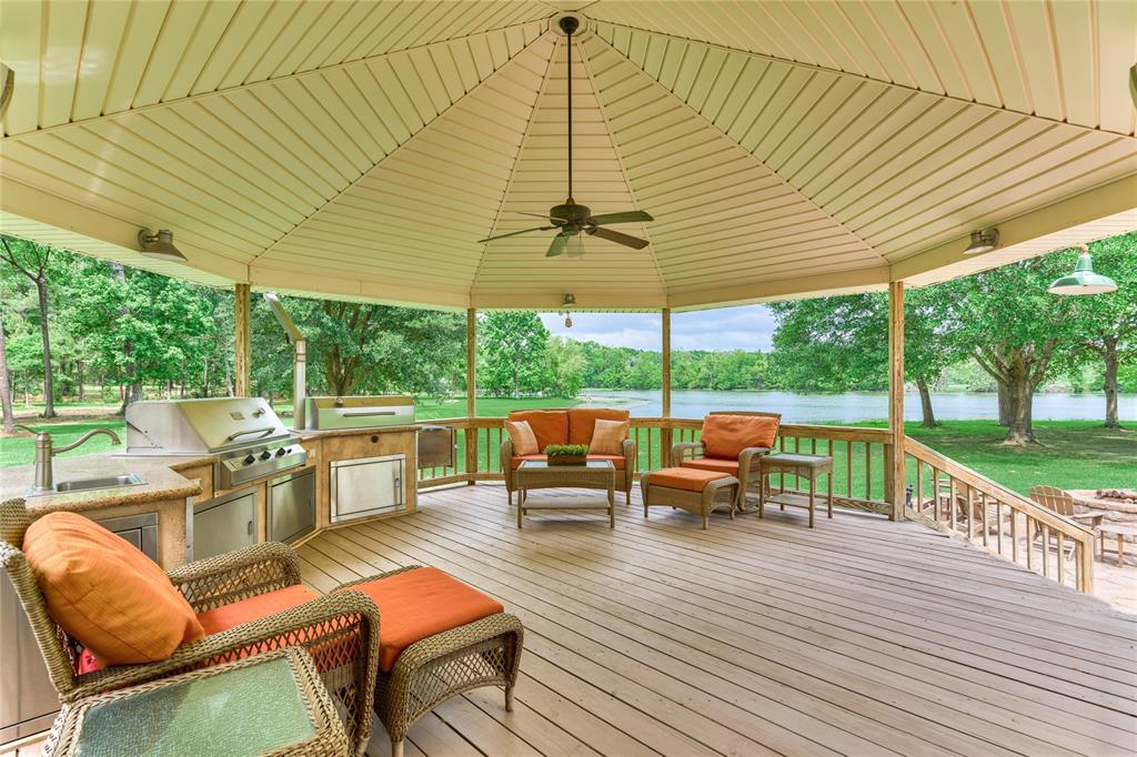 15050 Lake Paula Drive, Willis, Texas image 8