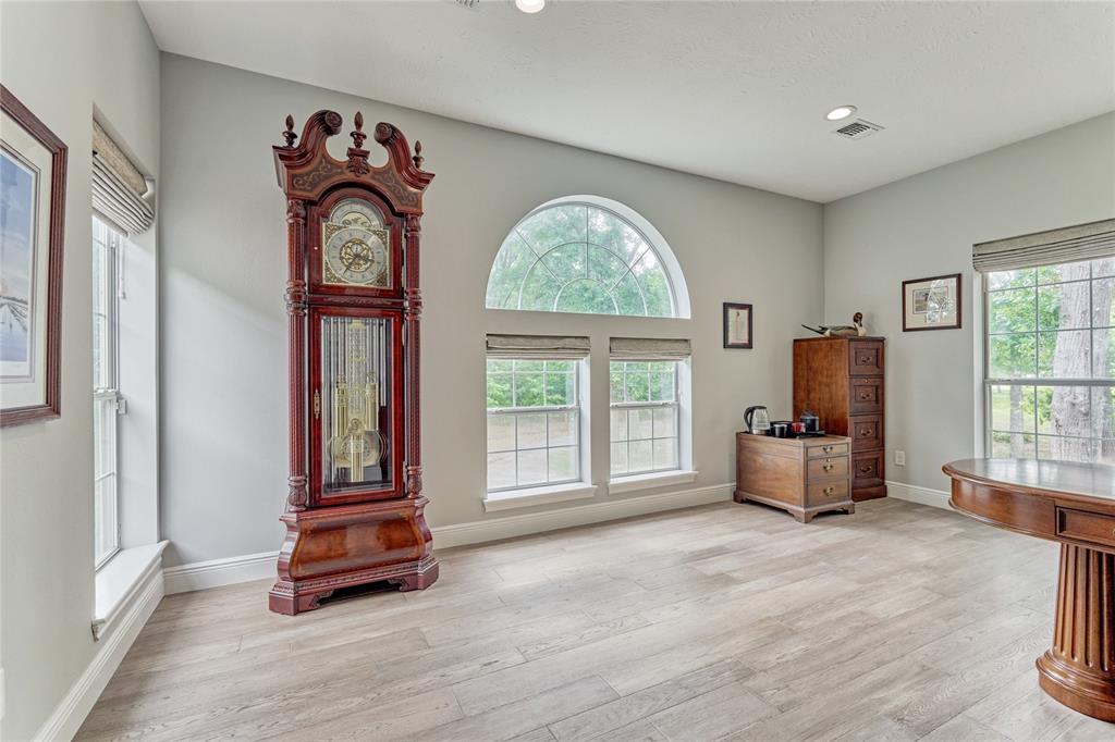 15050 Lake Paula Drive, Willis, Texas image 41