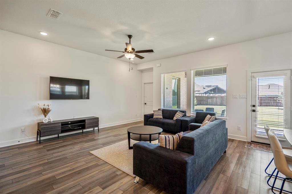 7415 Denali Drive, Katy, Texas image 9