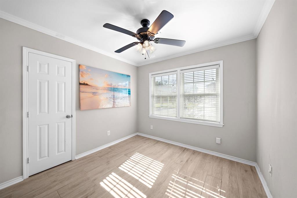 28 Manor Way, Galveston, Texas image 16