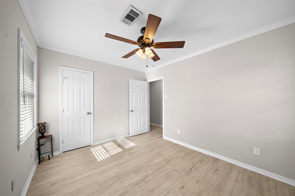 28 Manor Way, Galveston, Texas image 15