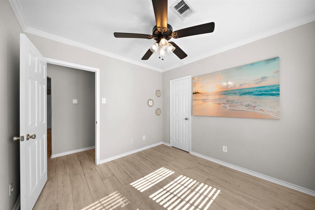 28 Manor Way, Galveston, Texas image 17