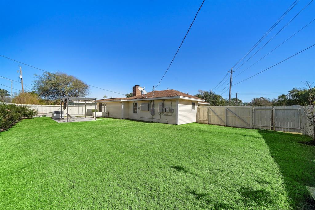 28 Manor Way, Galveston, Texas image 21