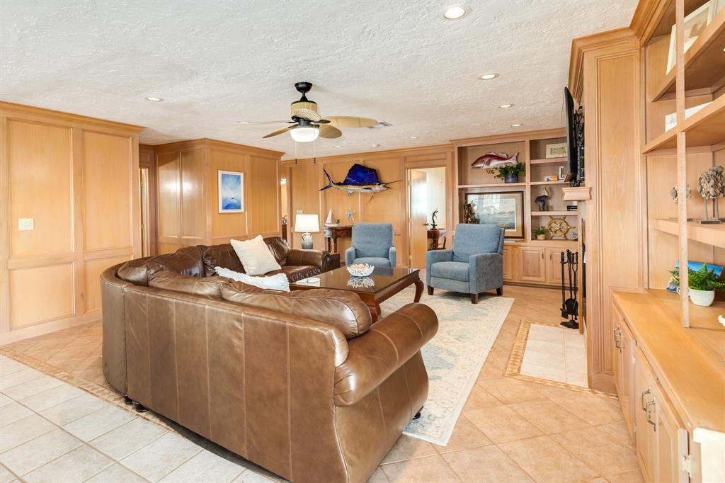 247 Schooner Drive, Freeport, Texas image 8