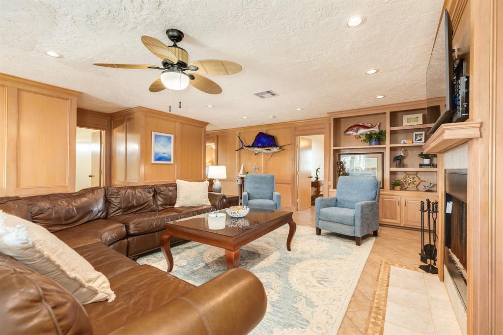 247 Schooner Drive, Freeport, Texas image 9