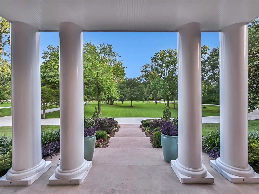 650 Oak Drive