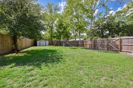 907 Edgewood Drive, Bryan, Texas image 15