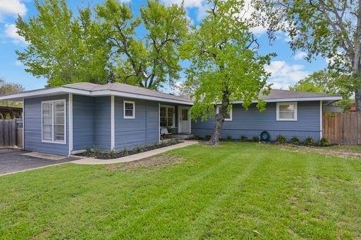907 Edgewood Drive, Bryan, Texas image 1