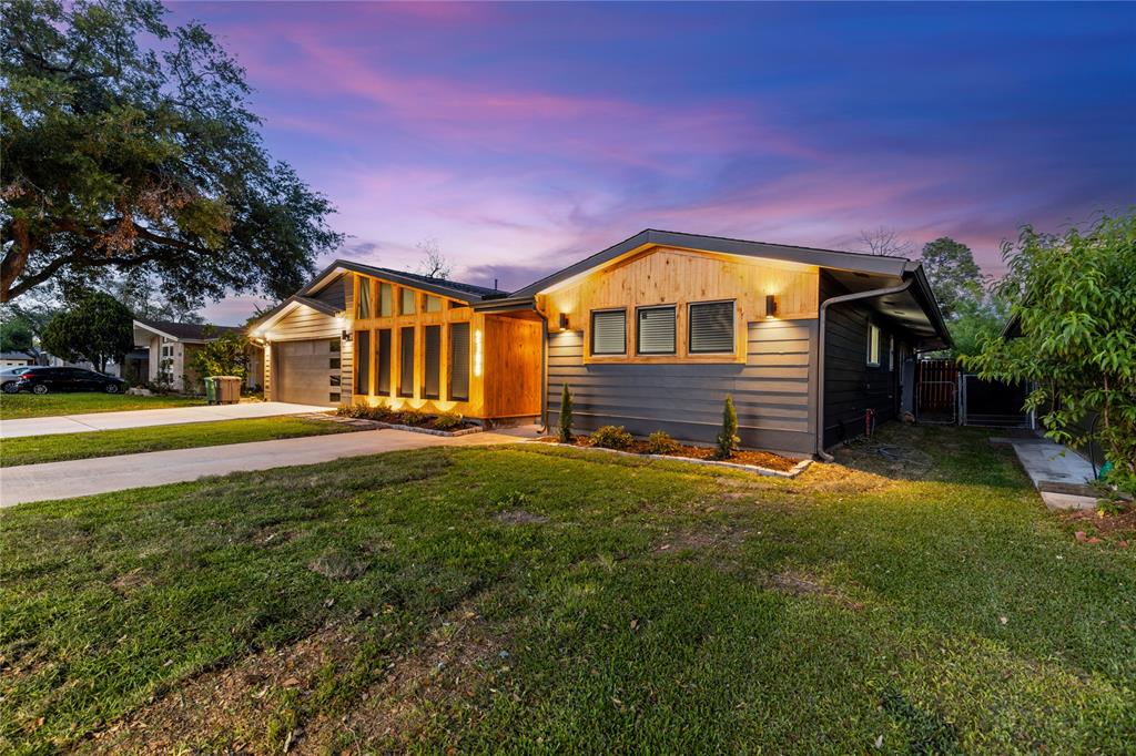 2106 Ridgemore Drive