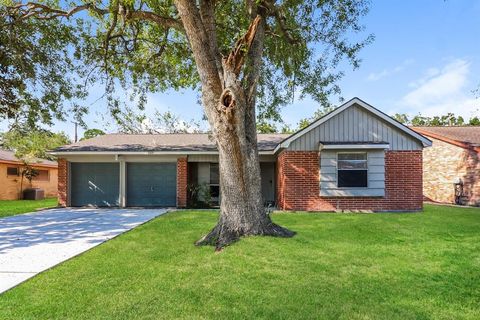 A home in League City