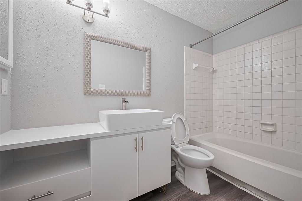 12615 Brookglade Circle Cir #107, Houston, Texas image 16