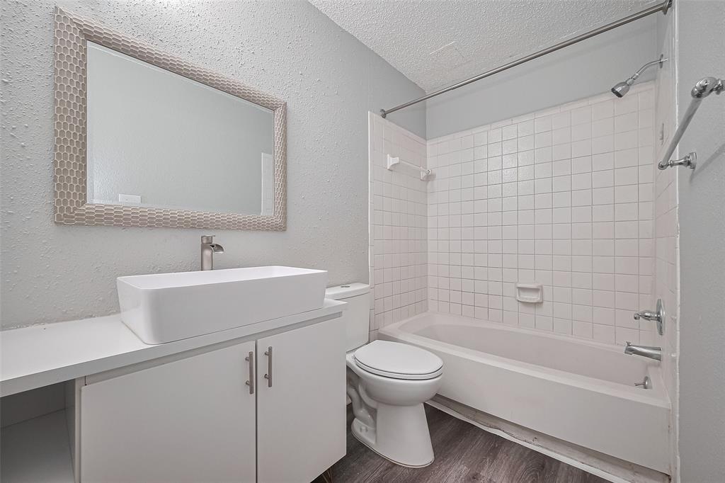 12615 Brookglade Circle Cir #107, Houston, Texas image 17