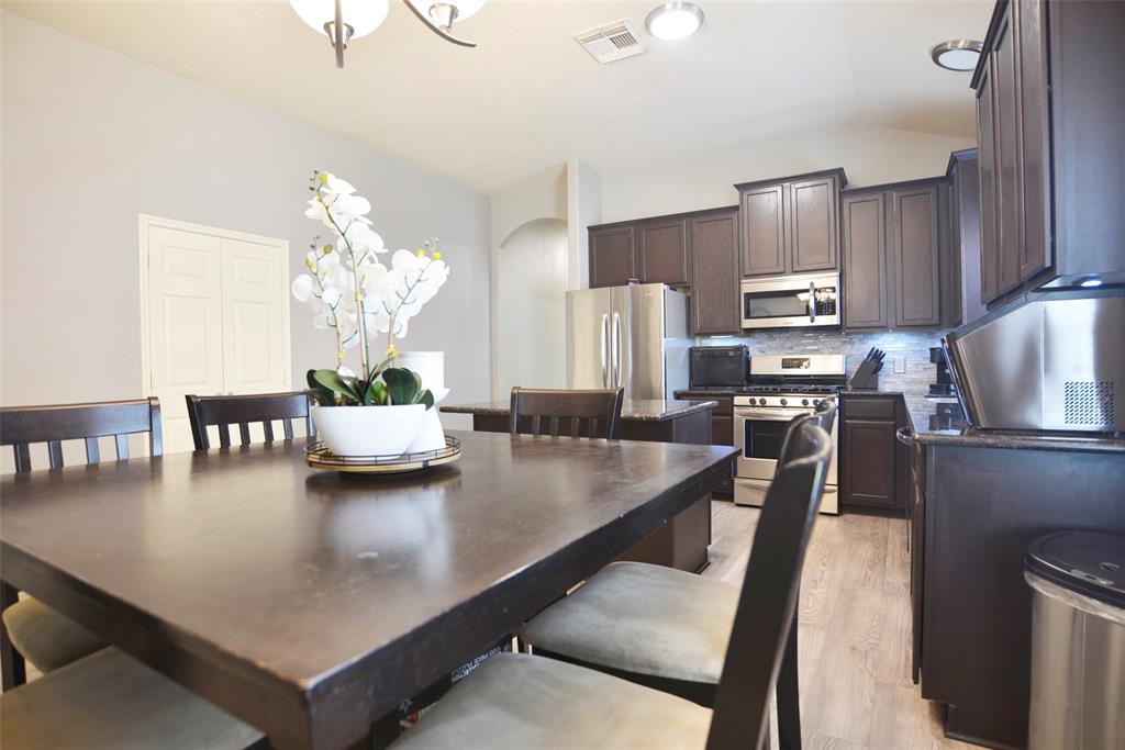 6743 Hidden Colony Lane, Dickinson, Texas image 11