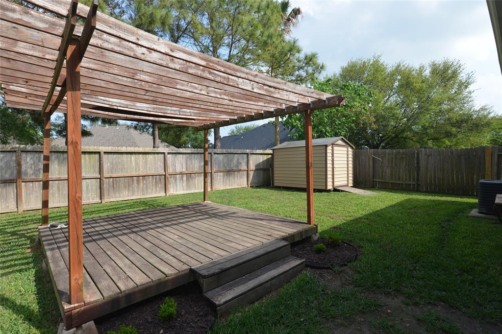 6743 Hidden Colony Lane, Dickinson, Texas image 21