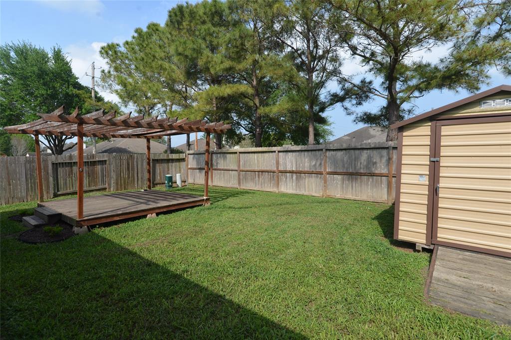 6743 Hidden Colony Lane, Dickinson, Texas image 22