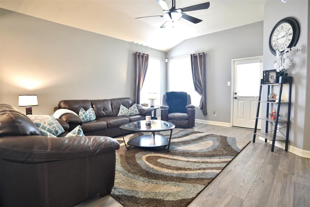 6743 Hidden Colony Lane, Dickinson, Texas image 12