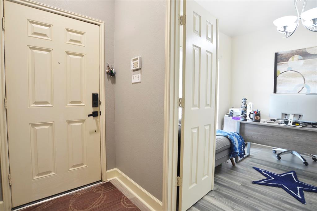 6743 Hidden Colony Lane, Dickinson, Texas image 3
