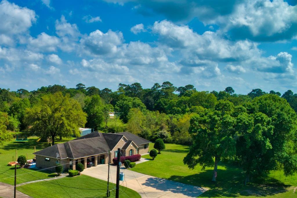 611 Youpon Drive, Seabrook, Texas image 13