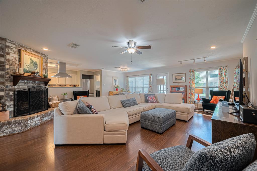 2822 Manila Lane, Houston, Texas image 3