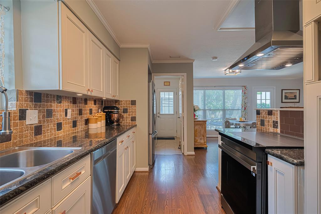 2822 Manila Lane, Houston, Texas image 22